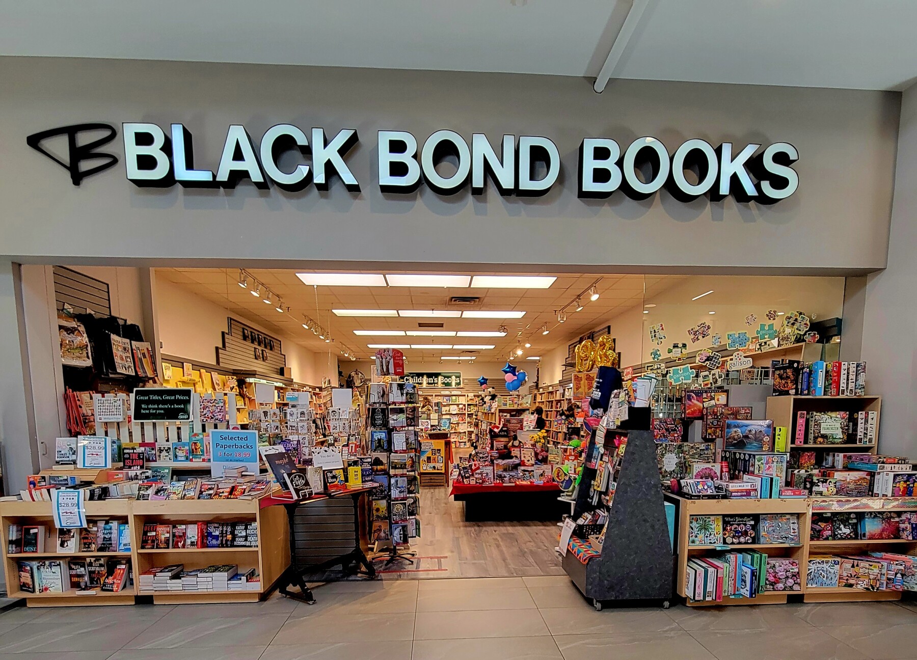 Black Bond Books (Valley Fair)